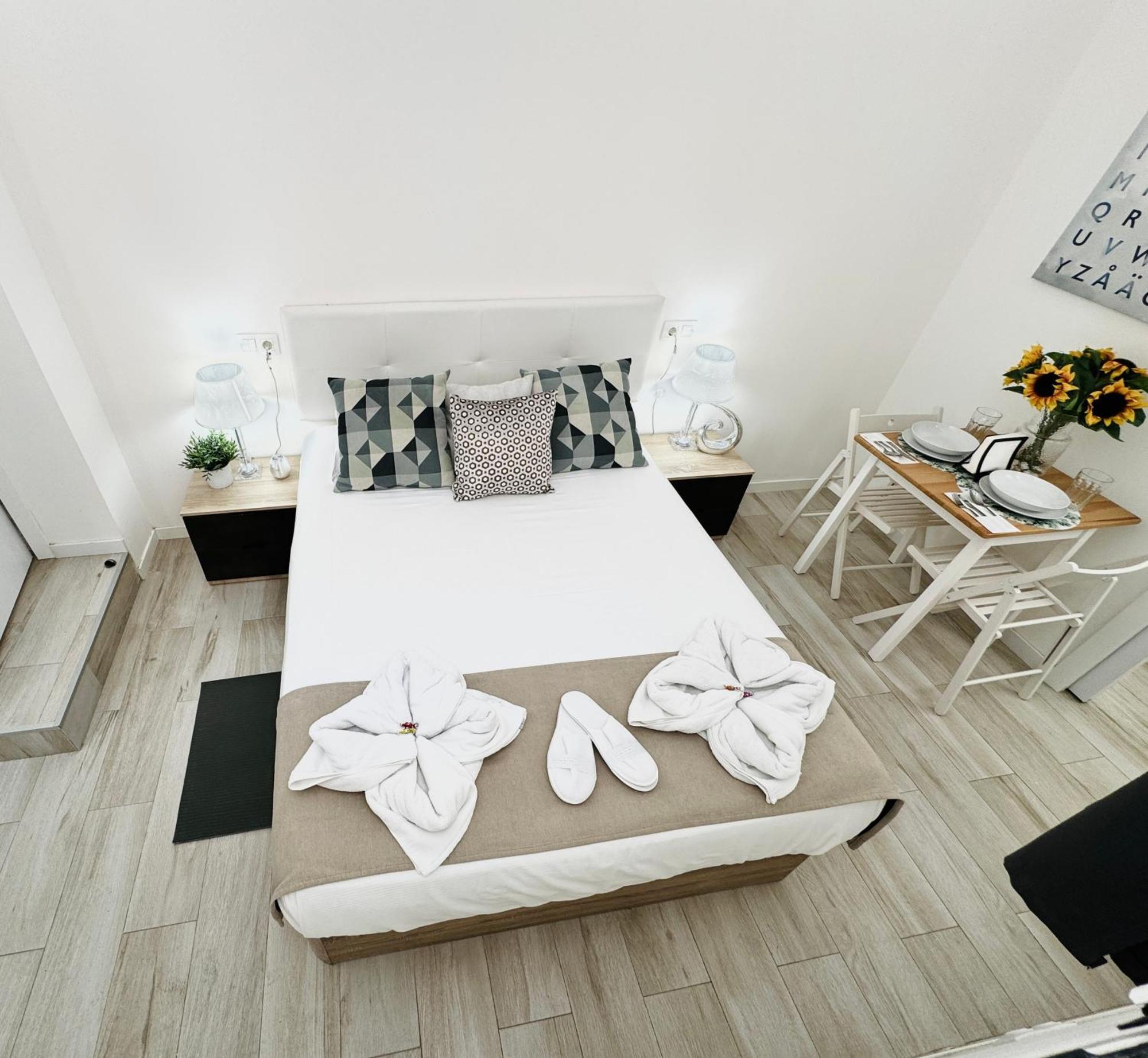 Cinco Torres Suites มาดริด ภายนอก รูปภาพ
