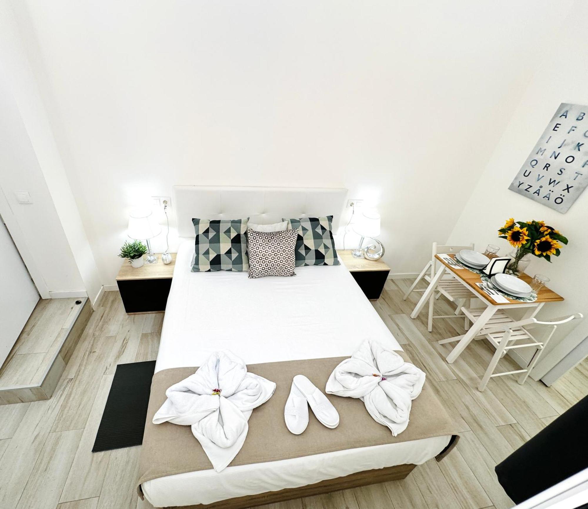 Cinco Torres Suites มาดริด ภายนอก รูปภาพ