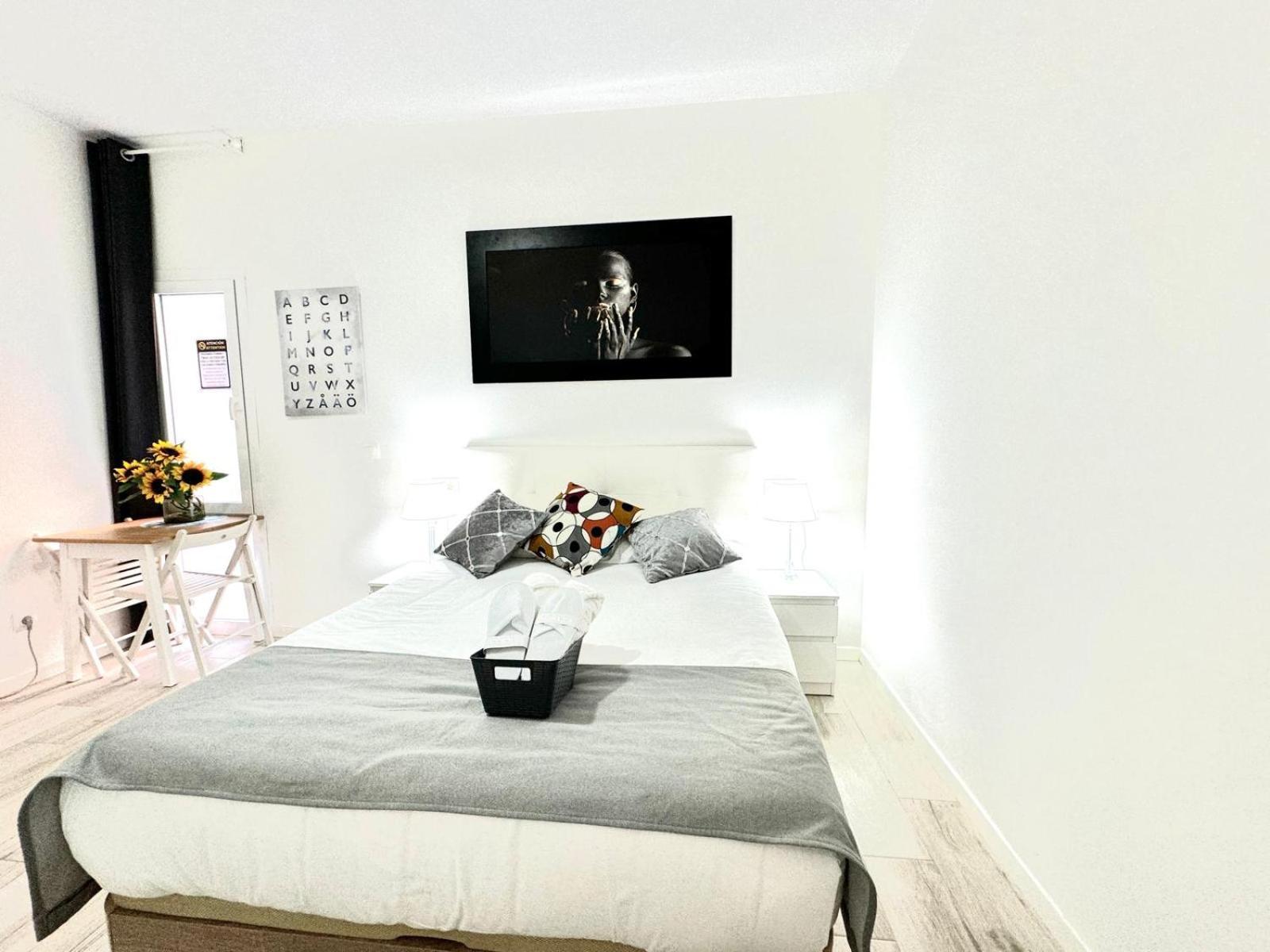 Cinco Torres Suites มาดริด ภายนอก รูปภาพ